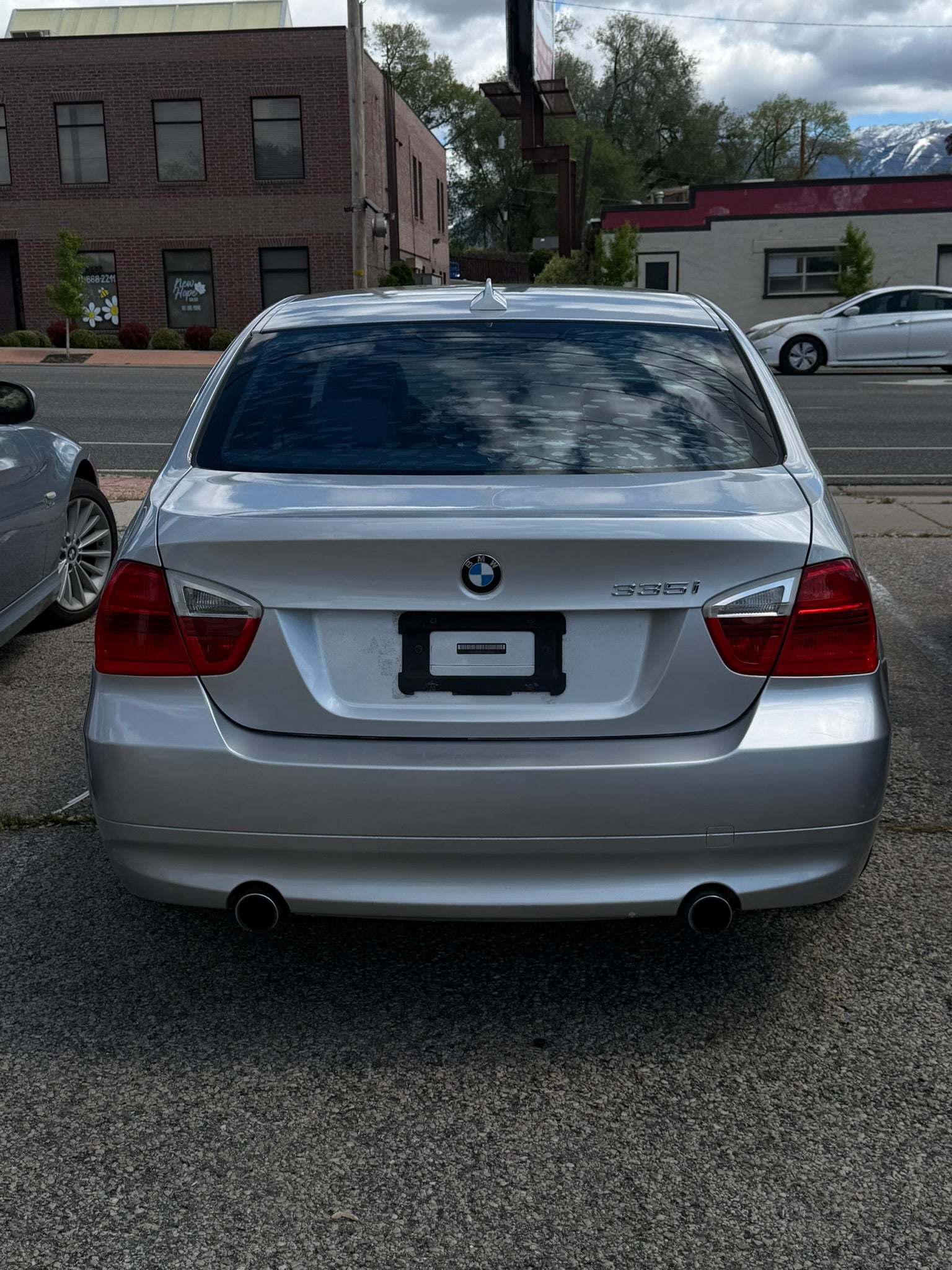 2011 BMW 335i RWD